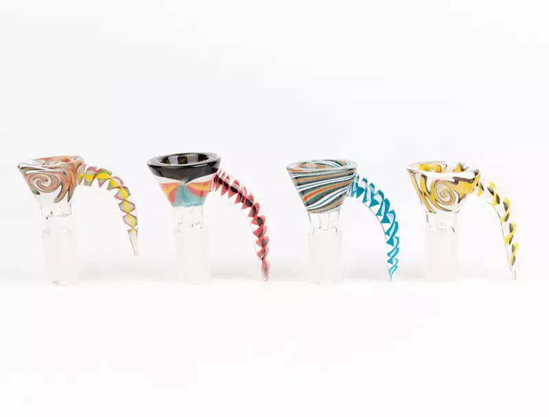 BOWLS IN MAT DESIGN