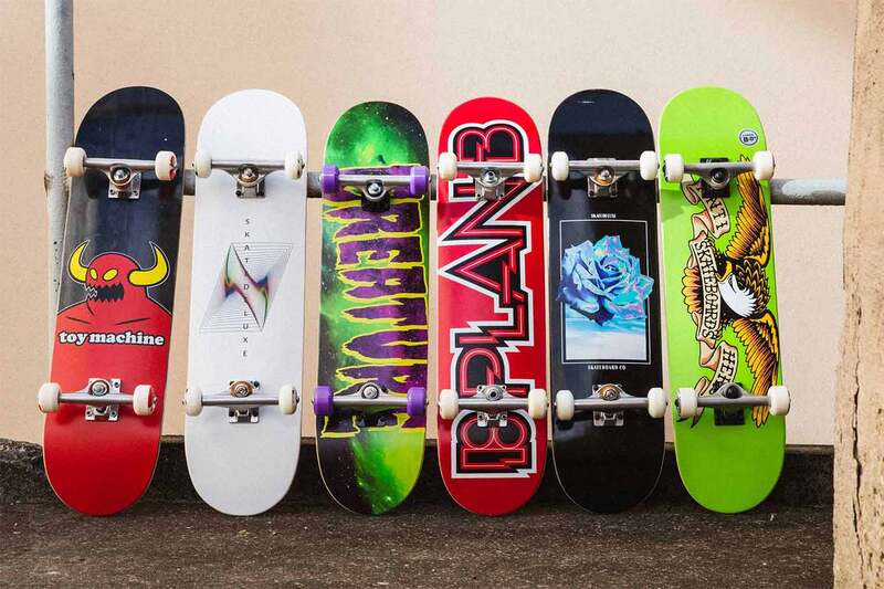 SKATE BOARD